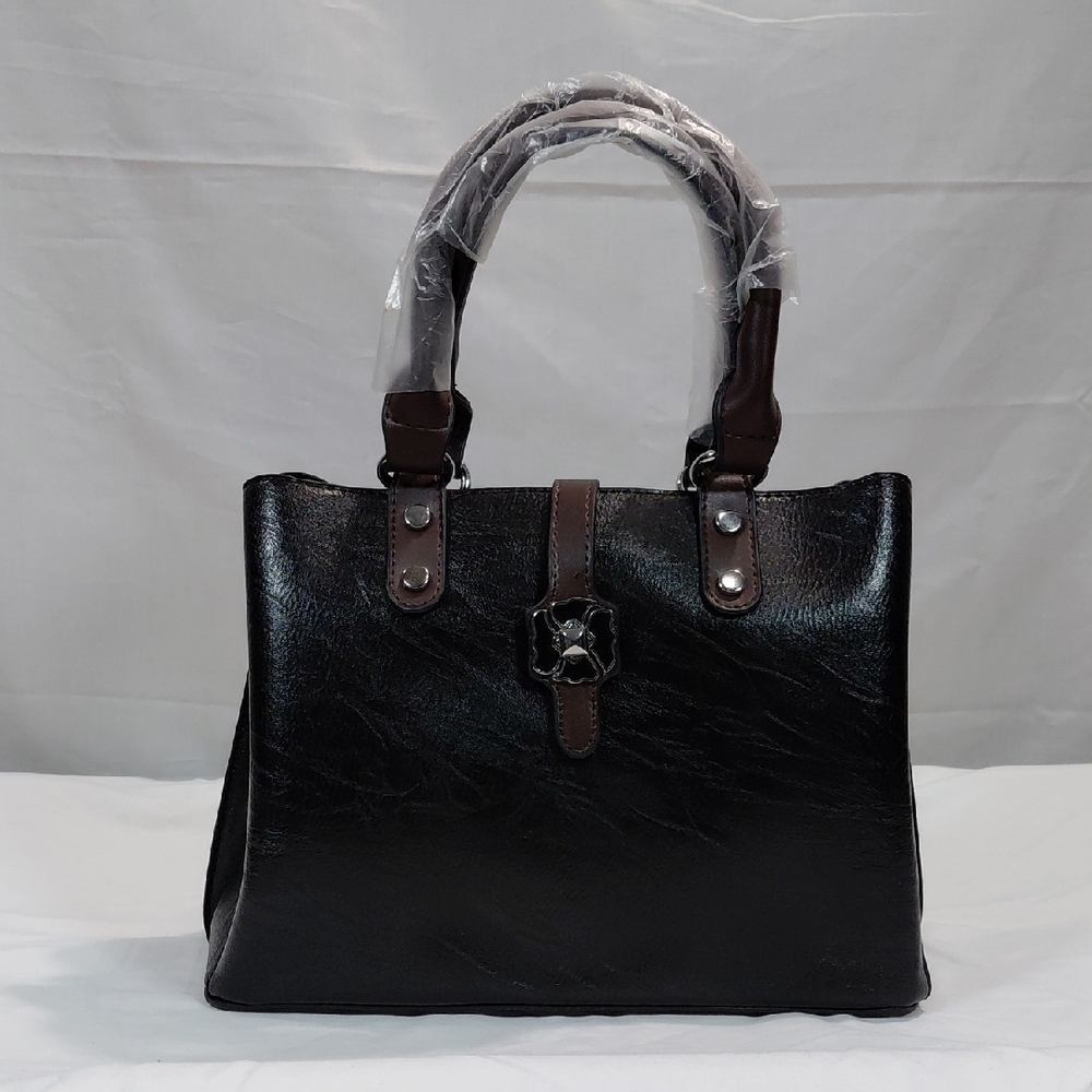 Elegant Black Leather Handbag